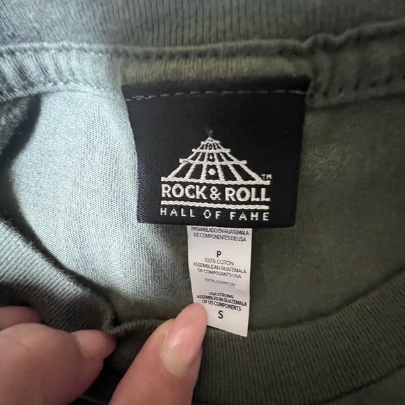 ROCK & ROLL HALL OF FAME GRAPHIC T-SHIRT
OLIVE GREEN W/ CREAM WRITING SIZE SMALL - Picture 9 of 9
